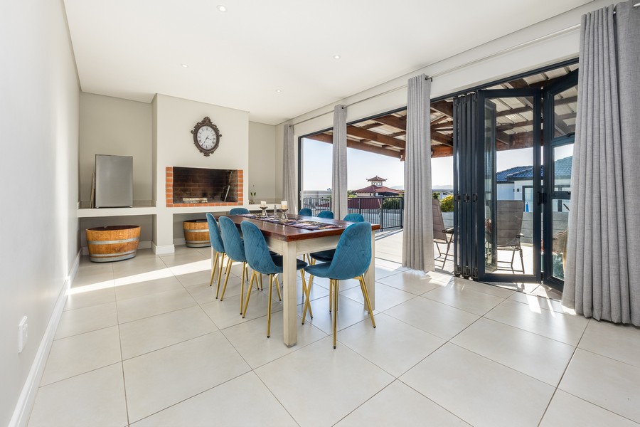 4 Bedroom Property for Sale in Haasendal Western Cape